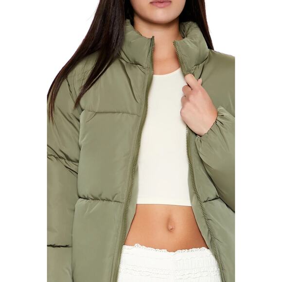 Forever 21 Jackets & Blazers - Forever 21 channel stitched puffer jacket camo green medium W. Streetwear preppy
